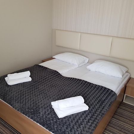Marina Jastarnia Apartamenty W Budynku Z Basenem Rum bild