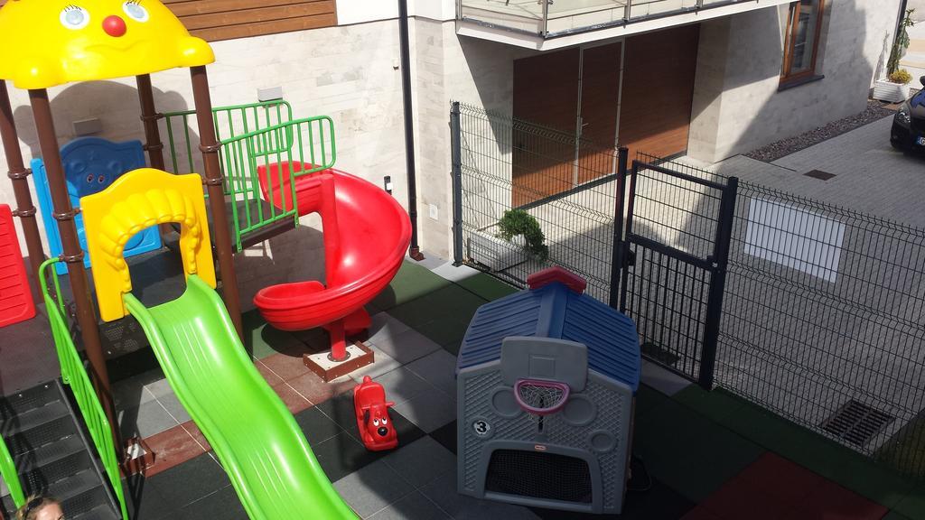 Marina Jastarnia Apartamenty W Budynku Z Basenem Exteriör bild