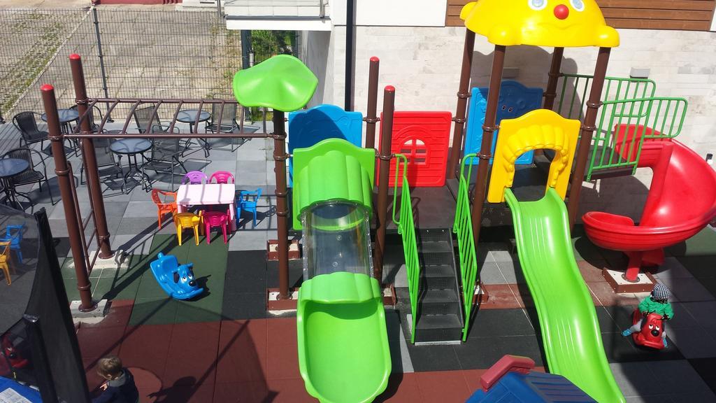 Marina Jastarnia Apartamenty W Budynku Z Basenem Exteriör bild