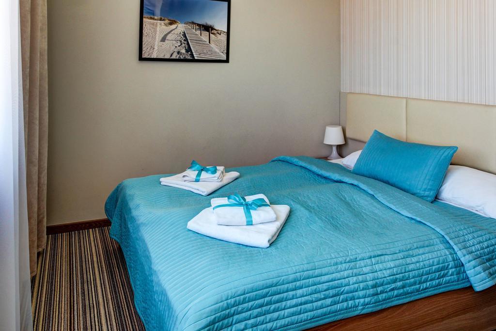 Marina Jastarnia Apartamenty W Budynku Z Basenem Exteriör bild
