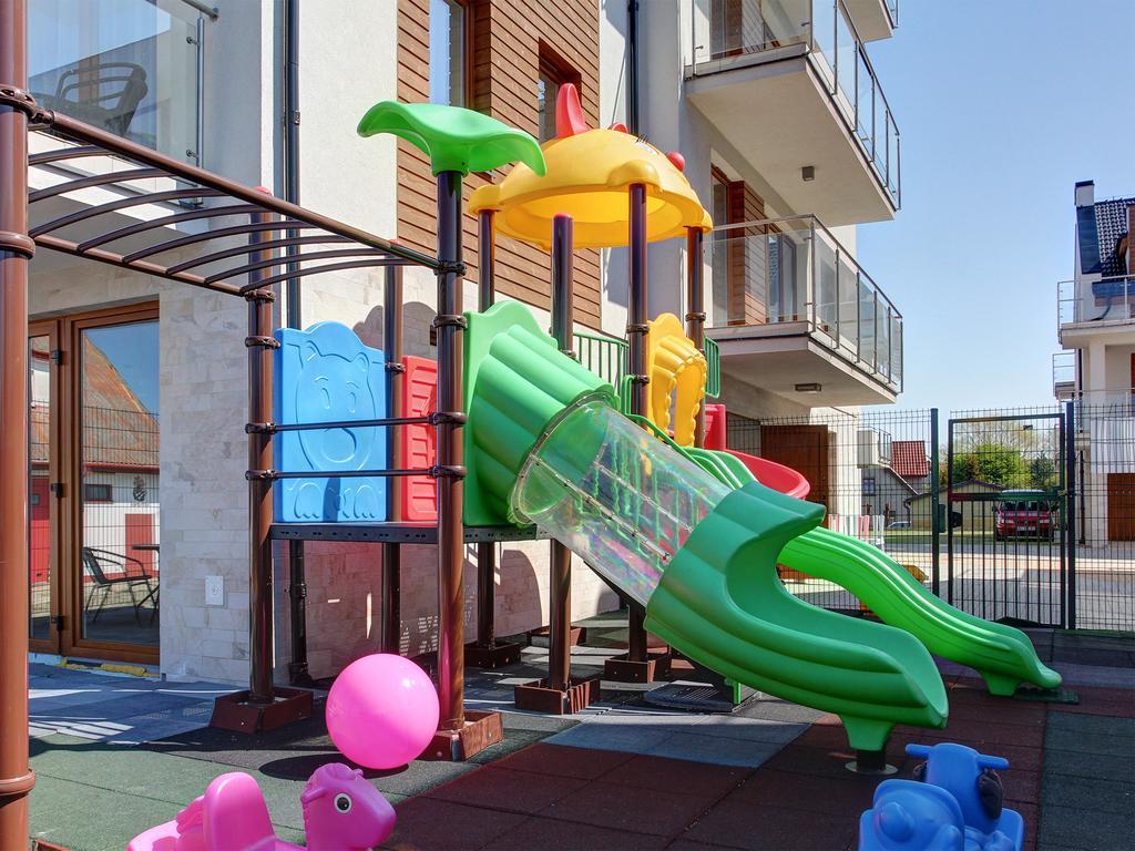 Marina Jastarnia Apartamenty W Budynku Z Basenem Exteriör bild