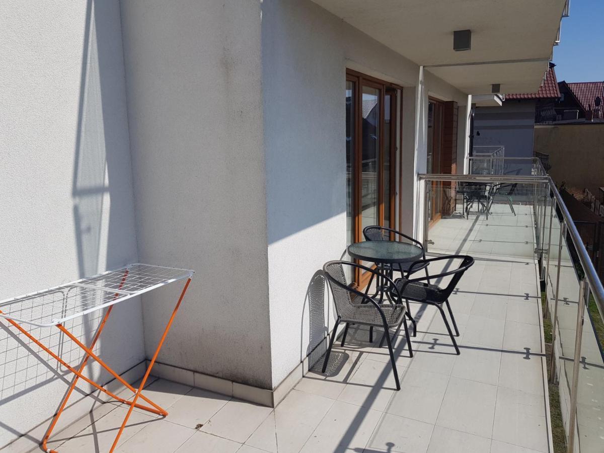Marina Jastarnia Apartamenty W Budynku Z Basenem Exteriör bild