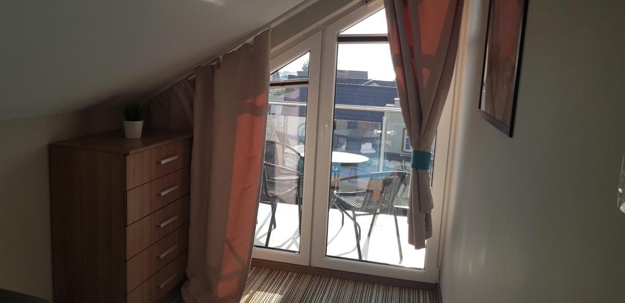Marina Jastarnia Apartamenty W Budynku Z Basenem Exteriör bild